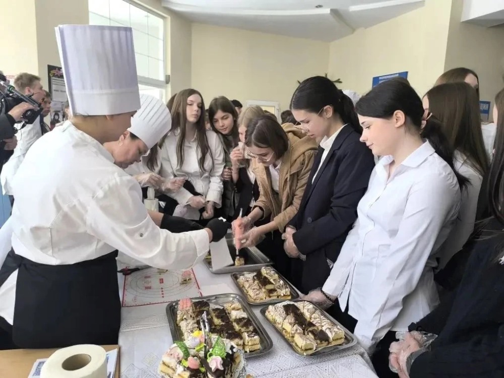 Ярмарка трудоустройства Работа России. Время возможностей